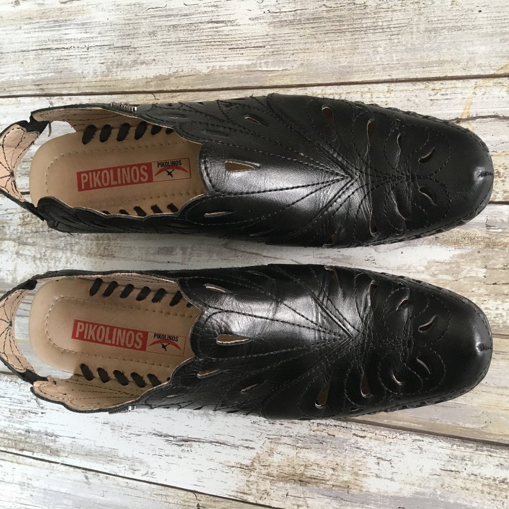 Pikolinos black cut-out slingbacks size 38